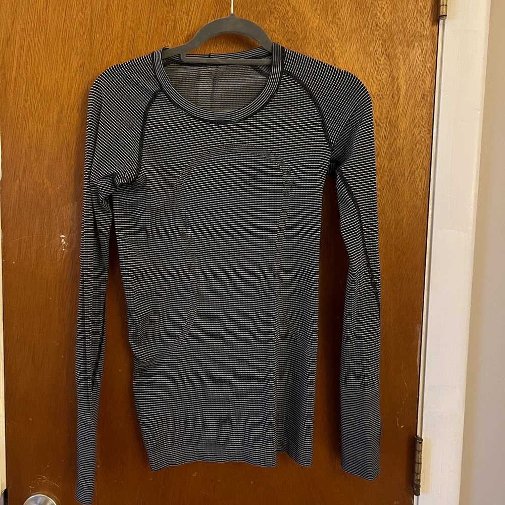 Lululemon Swiftly Tech Long Sleeve